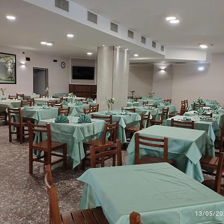 Hotel Ristorante San Giovanni Фалерна Екстериор снимка