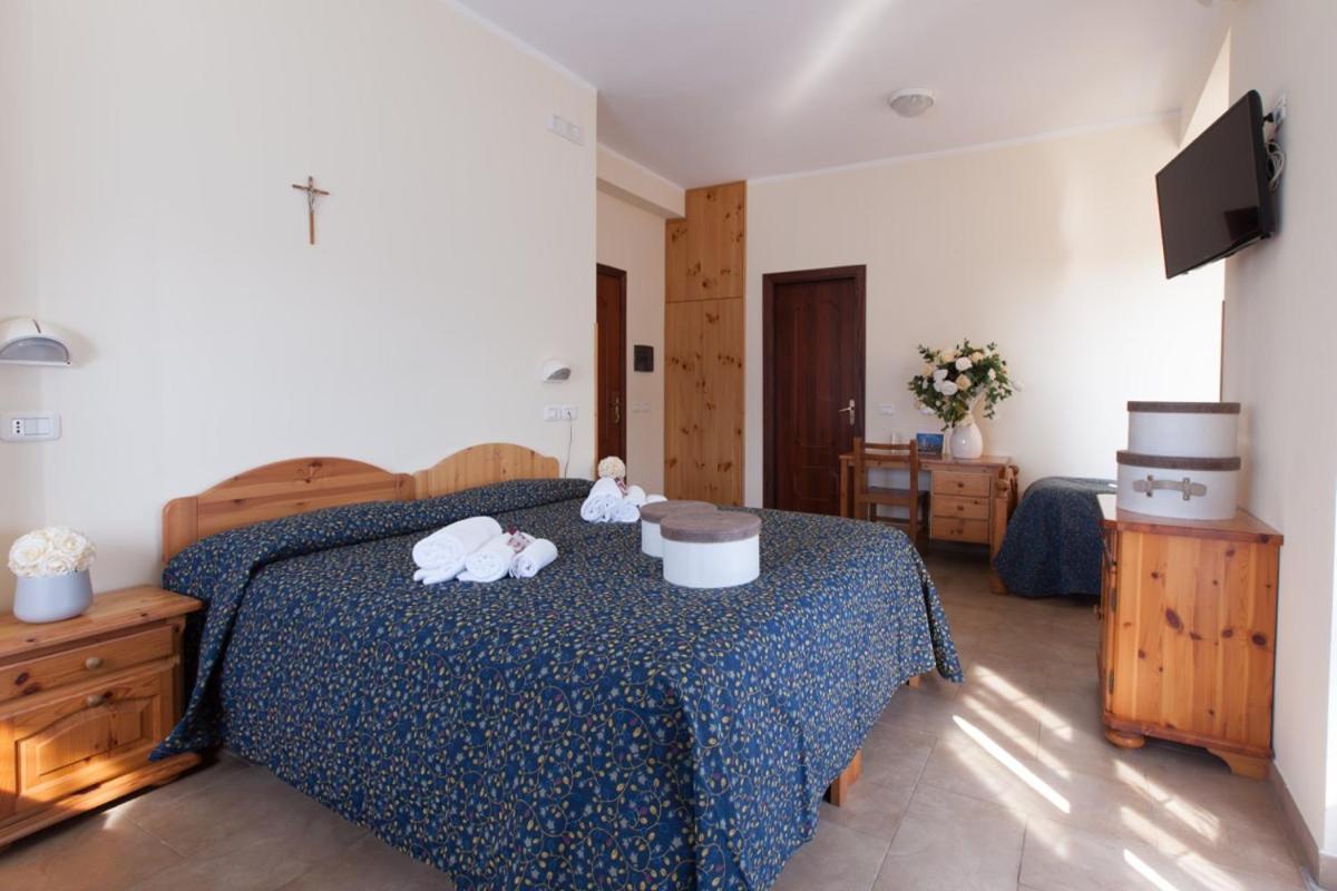 Hotel Ristorante San Giovanni Фалерна Екстериор снимка